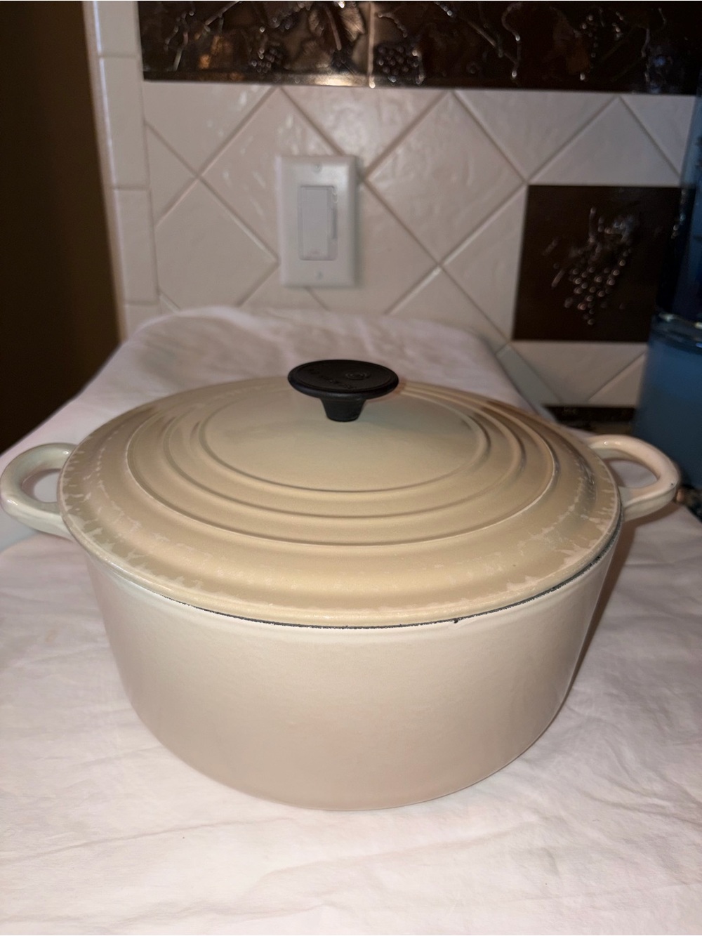 Le Creuset® Signature 5.5 qt. Round Dutch Oven #26 France